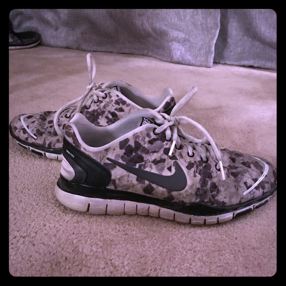 Nike shoes size 8